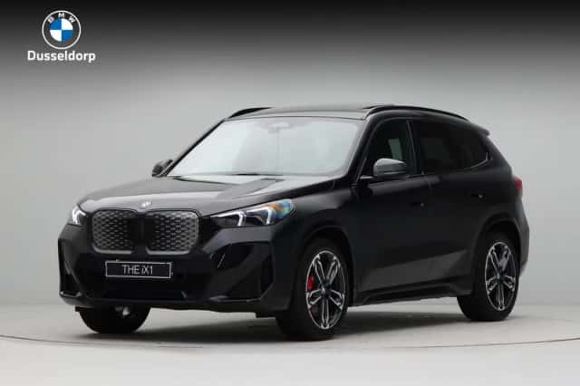 BMW iX1 (2026) thumbnail 1