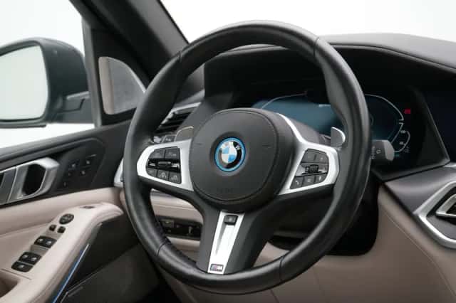 BMW X5 (2022) thumbnail 2