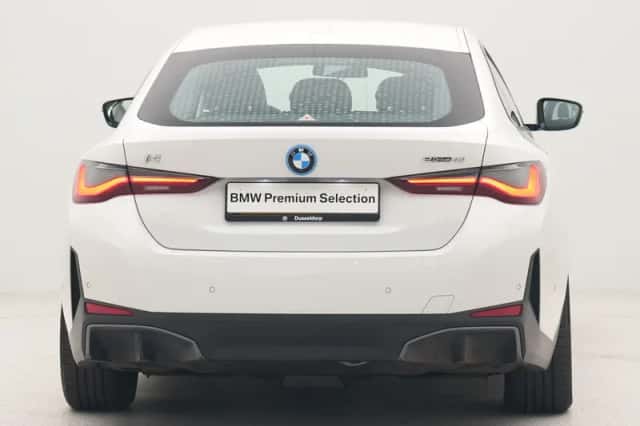BMW i4 (2024) thumbnail 6