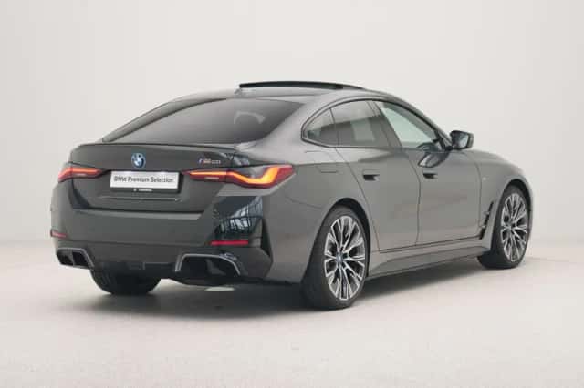 BMW i4 (2023) thumbnail 6