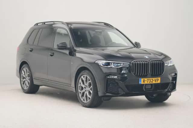 BMW X7 (2022) thumbnail 3