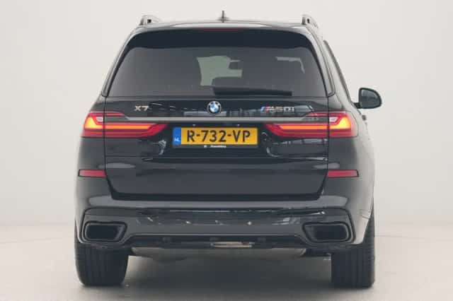BMW X7 (2022) thumbnail 6