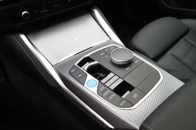 BMW i4 (2026) thumbnail 18