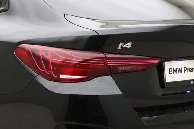 BMW i4 (2026) thumbnail 22