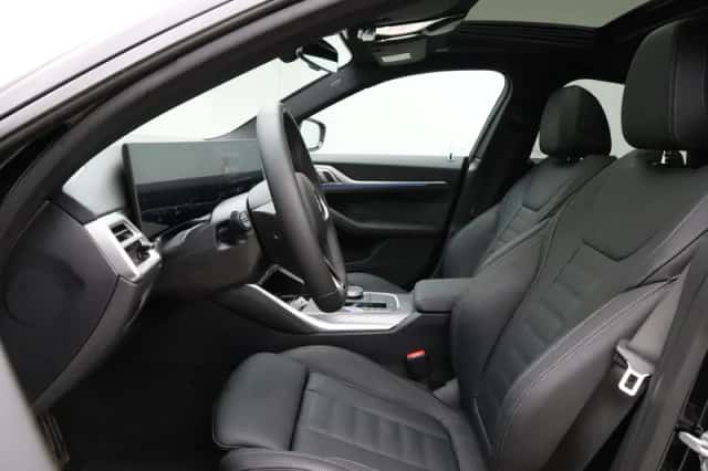 BMW i4 (2026) thumbnail 5