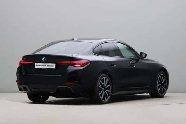 BMW i4 (2026) thumbnail 9