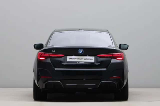 BMW i4 (2026) thumbnail 10