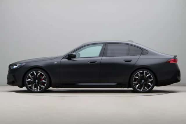 BMW i5 (2026) thumbnail 11