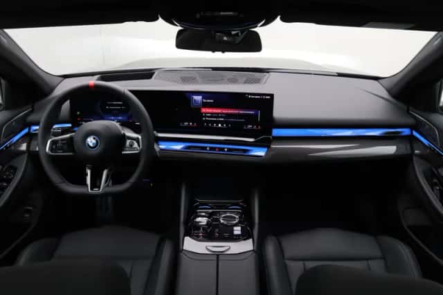 BMW i5 (2026) thumbnail 12