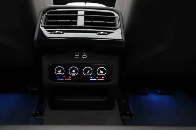 BMW i5 (2026) thumbnail 17