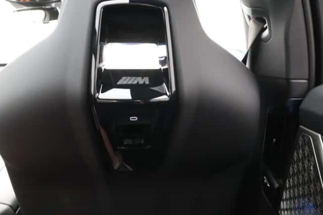BMW i5 (2026) thumbnail 24