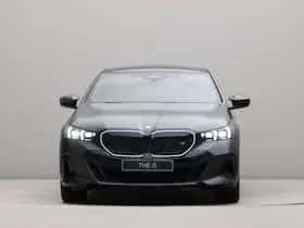 BMW i5 (2026) thumbnail 5