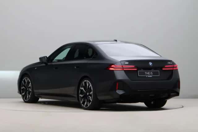 BMW i5 (2026) thumbnail 10
