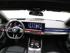 BMW i5 (2026) thumbnail 13