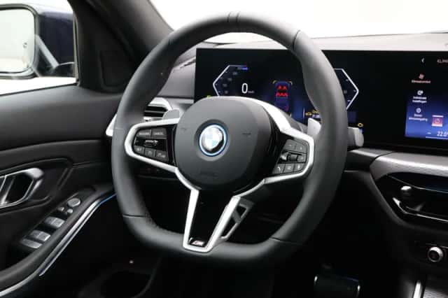 BMW 3-Serie (2025) thumbnail 2