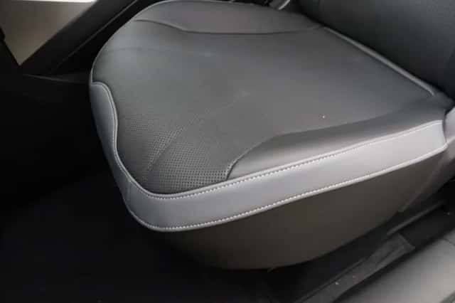 BMW iX3 (2026) thumbnail 13