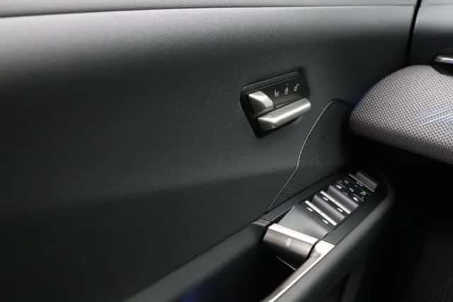 BMW iX3 (2026) thumbnail 19