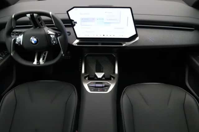 BMW iX3 (2026) thumbnail 32