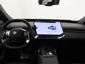 BMW iX3 (2026) thumbnail 12