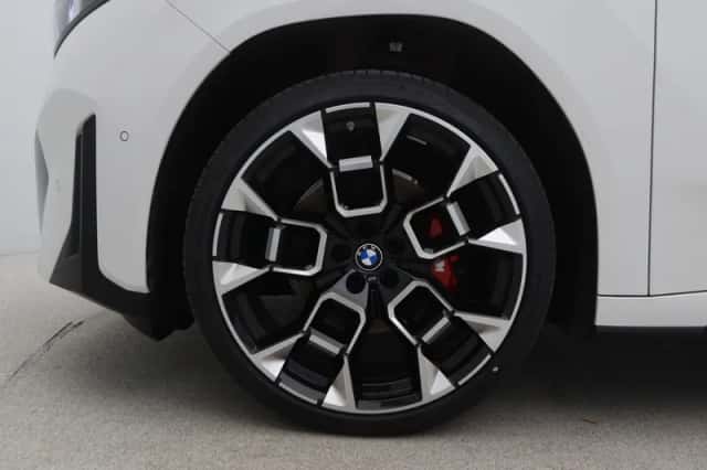 BMW iX3 (2026) thumbnail 21