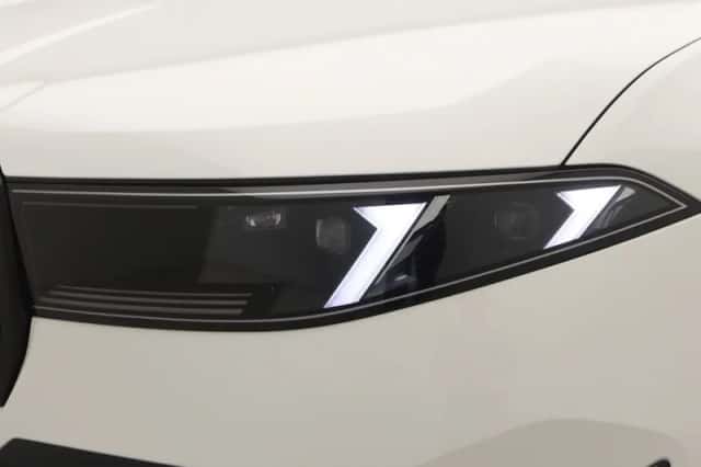 BMW iX3 (2026) thumbnail 22