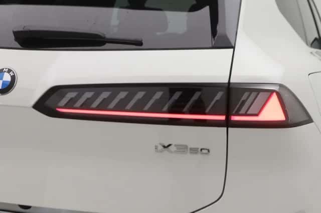 BMW iX3 (2026) thumbnail 24