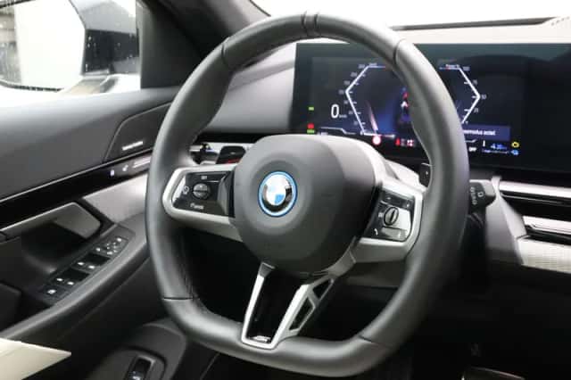 BMW 5-Serie (2024) thumbnail 2