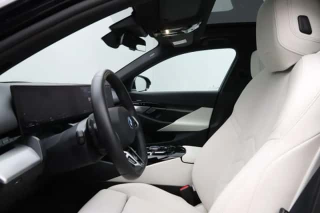 BMW 5-Serie (2024) thumbnail 5