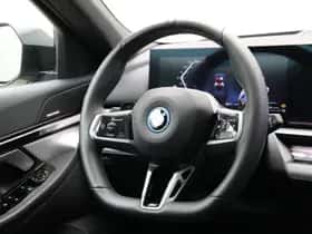 BMW 5-Serie (2025) thumbnail 2