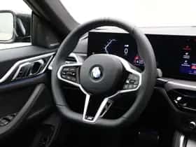 BMW i4 (2026) thumbnail 2