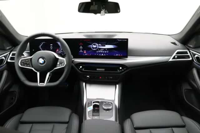 BMW i4 (2026) thumbnail 13