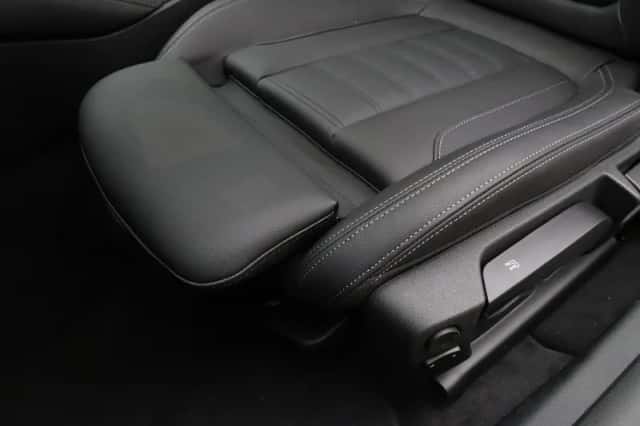 BMW i4 (2026) thumbnail 16