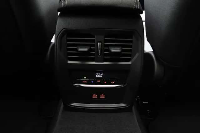 BMW i4 (2026) thumbnail 19
