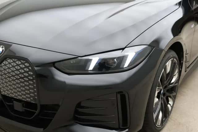 BMW i4 (2026) thumbnail 21