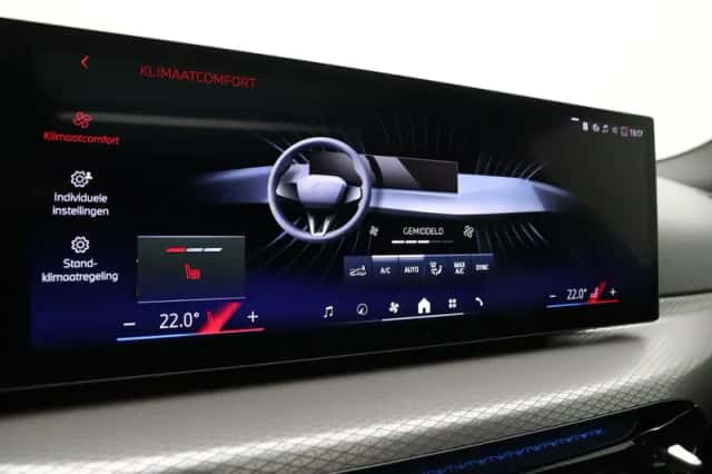 BMW i4 (2026) thumbnail 24