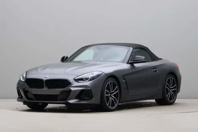 BMW Z4 (2026) thumbnail 2