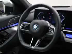BMW 5-Serie (2025) thumbnail 2