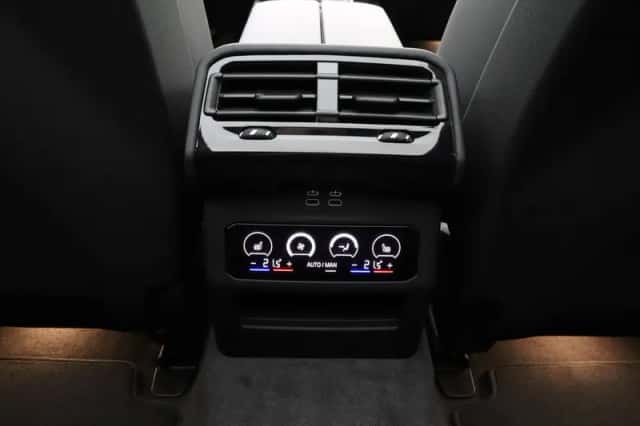BMW i5 (2026) thumbnail 19