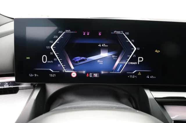 BMW i5 (2026) thumbnail 3