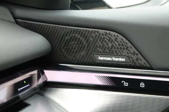 BMW i5 (2026) thumbnail 23