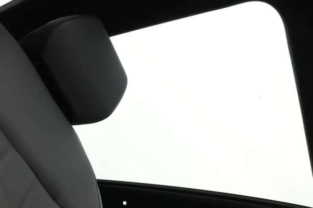 BMW i5 (2026) thumbnail 24