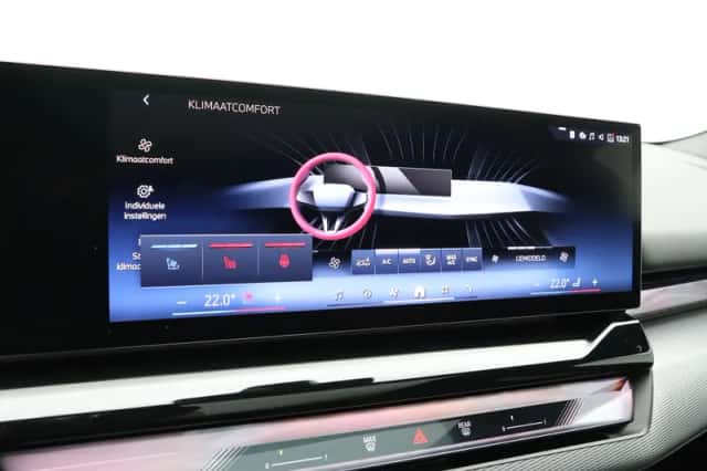 BMW i5 (2026) thumbnail 25
