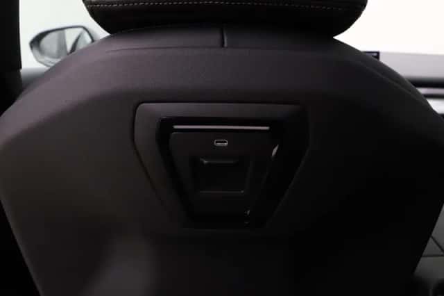 BMW i5 (2026) thumbnail 28
