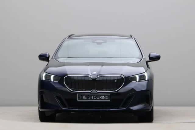 BMW i5 (2026) thumbnail 6