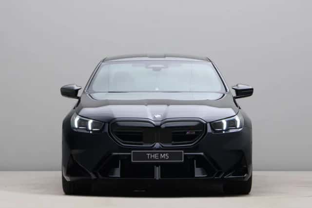 BMW M5 (2026) thumbnail 2