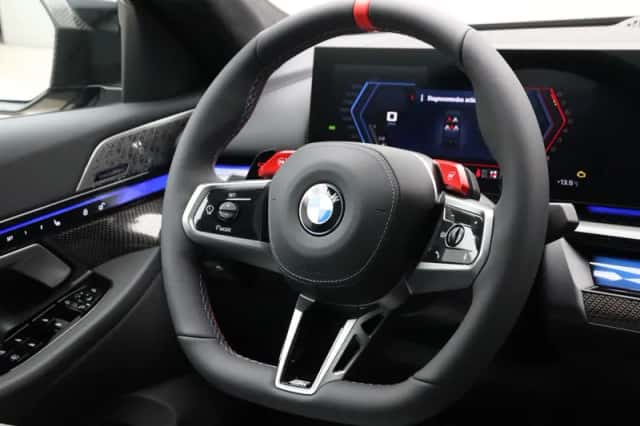 BMW M5 (2026) thumbnail 33