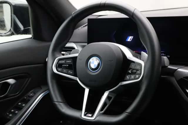 BMW 3-Serie (2025) thumbnail 2