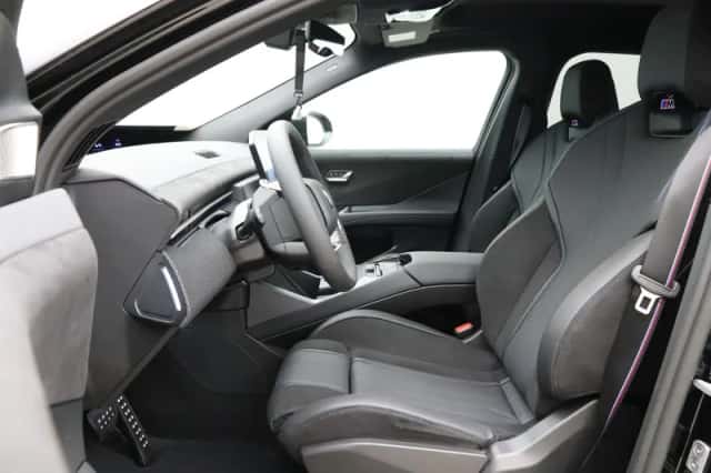BMW iX3 (2026) thumbnail 12
