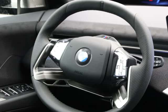 BMW iX3 (2026) thumbnail 30