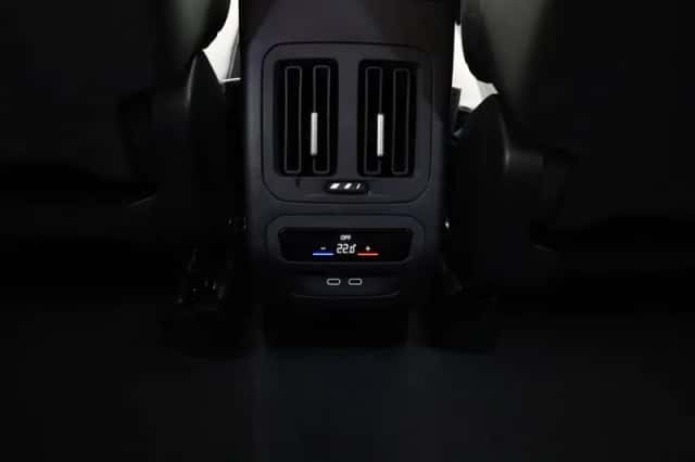 BMW iX3 (2026) thumbnail 31